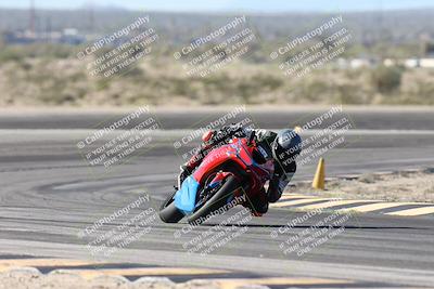 media/Jan-15-2026-Racers Edge (Thu) [[dfebeb70ab]]/3-B Group/Session 2 (Turn 11)/